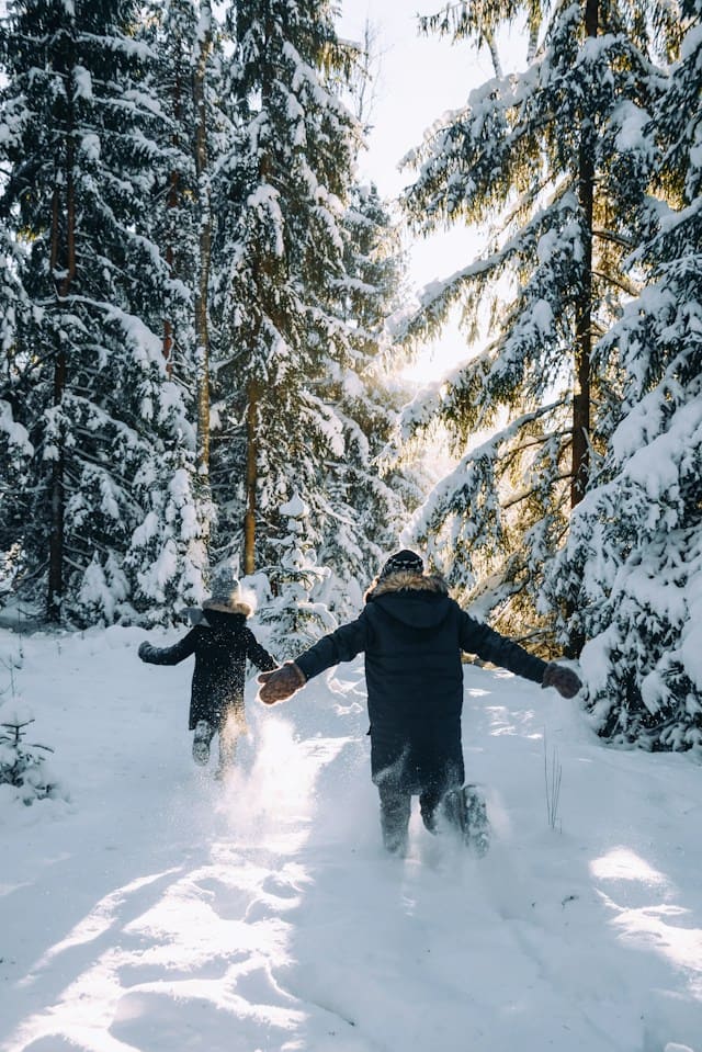 Una escapada a la nieve es un plan súper romántico para celebrar San Valentín